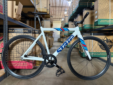 #1478 – 6061 Black Label v3 | Rally Livery / Riser Bars (Size 55cm. Like-New / Open Box Condition)